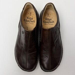 Finn Comfort Women's Dark Brown Leather Flats